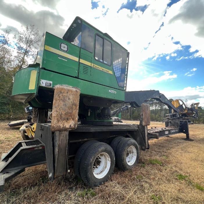 2013 John Deere 437D Log Loader